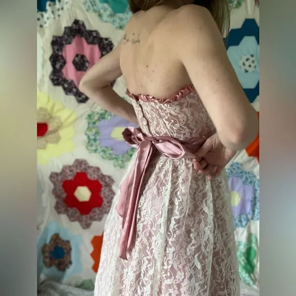 Gunne Sax Vintage Pink Satin Lace Sleeveless Dress