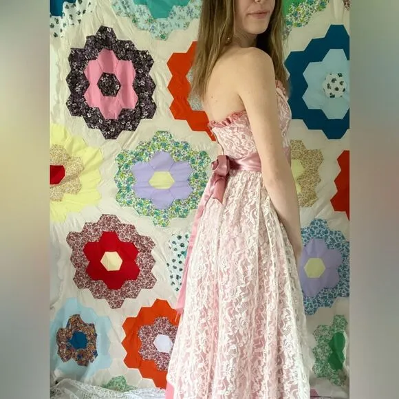 Gunne Sax Vintage Pink Satin Lace Sleeveless Dress