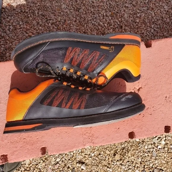 Hammer Rogue Orange &amp; Black Tie Bowling Sz. 10.5 Shoes