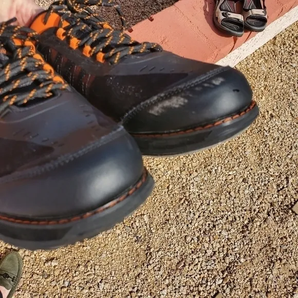Hammer Rogue Orange &amp; Black Tie Bowling Sz. 10.5 Shoes