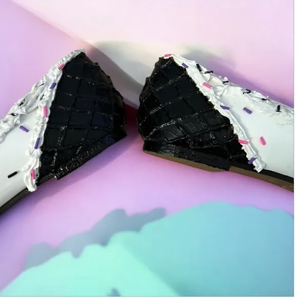 🍦Handmade Waffle Cone Ice Cream Shoes With Sprinkles! Pointy toe, Size 8