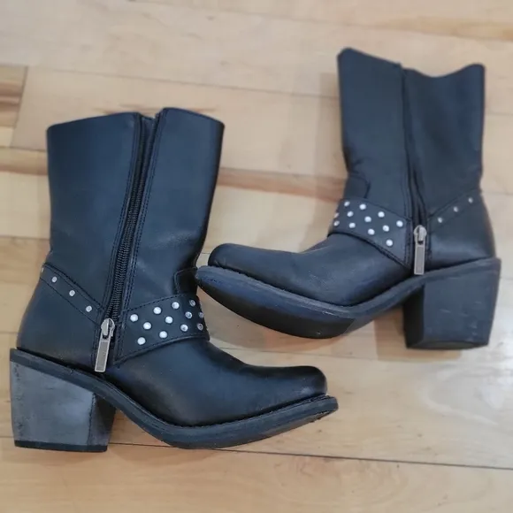 Harley-Davidson Macie Studded 8&quot; Black Leather Boots With 2.65&quot; Heel.