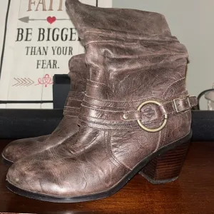 Harley Davidson Vintage Brown/ Gray Leather Heeled Harness Boots Woman’s sz8