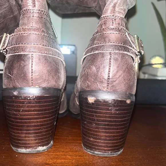 Harley Davidson Vintage Brown/ Gray Leather Heeled Harness Boots Woman’s sz8