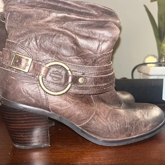 Harley Davidson Vintage Brown/ Gray Leather Heeled Harness Boots Woman’s sz8