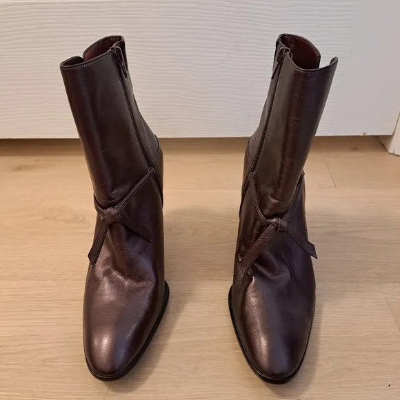 Hillard &amp; Hanson Mauve Chrome Leather 90s Witchy Going Out Ankle Boots Size 9.5M