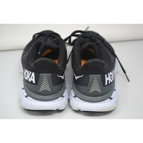 Hoka One One Clifton 7 Women's Size 7.5 Running Shoes Black White 1110509 BWHT