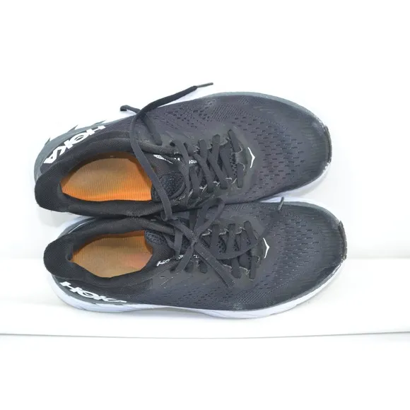 Hoka One One Clifton 7 Women's Size 7.5 Running Shoes Black White 1110509 BWHT