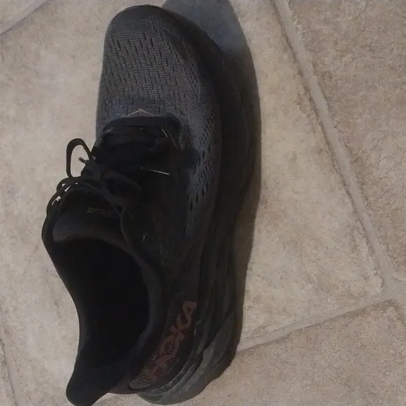 Hoka One One Clifton 8 Lace Up Gray Black Running Shoes Women’s Size 8
