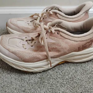 Hoka One One Speedgoat 5 Size 9.5B Women's Pink Running Shoes