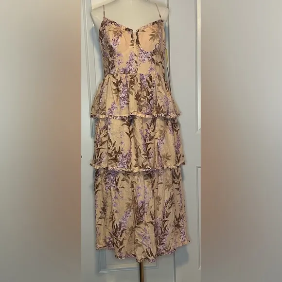 House of Harlow 1960 Boho Floral Tiered Midi Dress Size Medium NWT