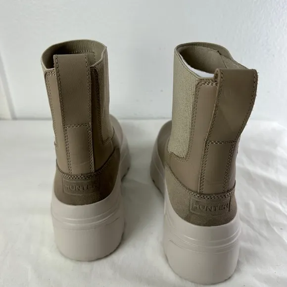 Hunter Explorer Chelsea Flatform Lug Boot Tan Ankle Boots Women’s Size 6 NWOB