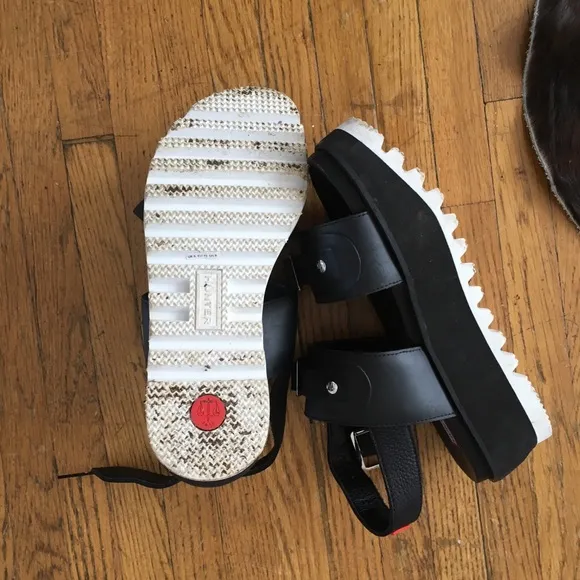 Hunter original double buckle platform sandals