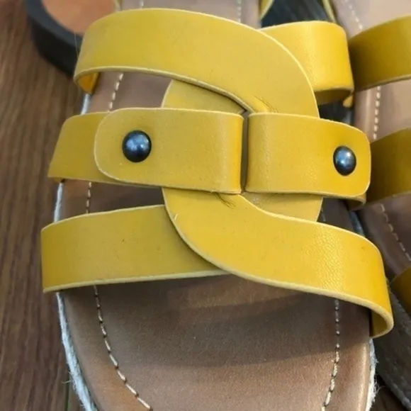 Indigo Rd. Hemsley Platform Sandals