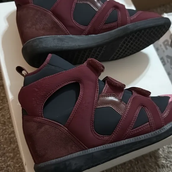 Isabel Marant Women's maroon &amp; navy Buckee Sneakers