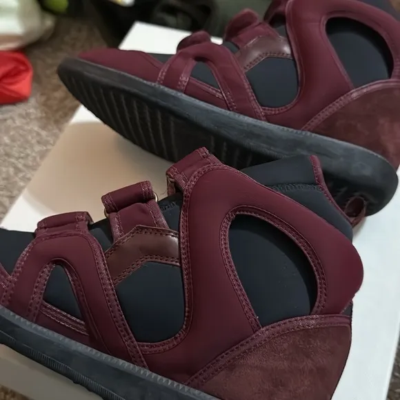 Isabel Marant Women's maroon &amp; navy Buckee Sneakers