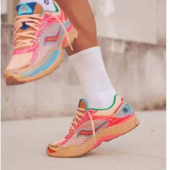 Jae Tips x Saucony ProGrid Omni 9 Tan Size: 9.5 Limited Edition New