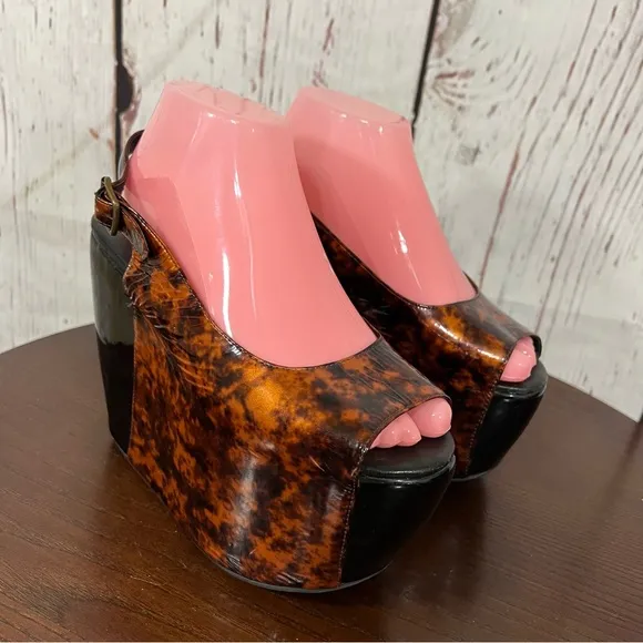 JEFFREY CAMPBELL BRANDIE black brown patent leather platform sandals 7.5 GUC