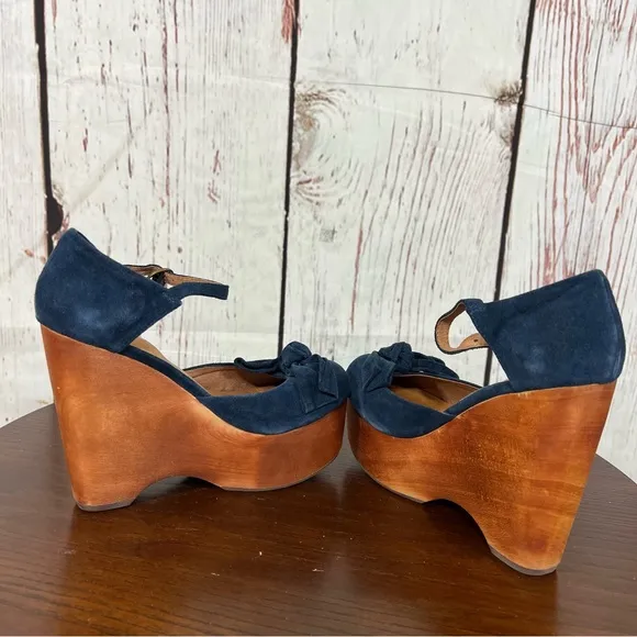 JEFFREY CAMPBELL DAISY D  D’orsay Navy Suede Wedge platforms size 7 EUC