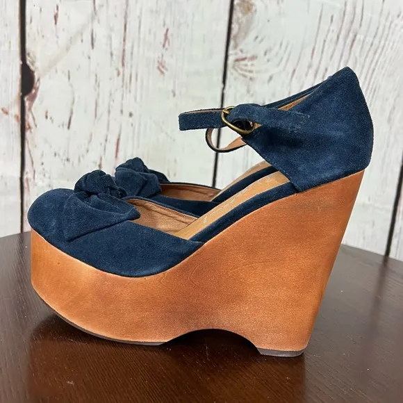 JEFFREY CAMPBELL DAISY D  D’orsay Navy Suede Wedge platforms size 7 EUC