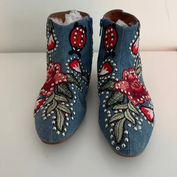 Jeffrey Campbell Embroidered Floral Denim Chambray Ankle Boots 8