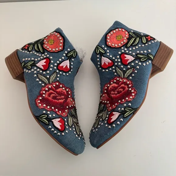 Jeffrey Campbell Embroidered Floral Denim Chambray Ankle Boots 8