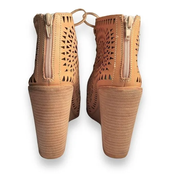 Jeffrey Campbell Rayos High Wedge Nude Tan Leather Perforated Sandals US 10 Boho