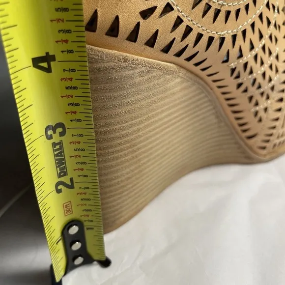 Jeffrey Campbell Rayos High Wedge Nude Tan Leather Perforated Sandals US 10 Boho