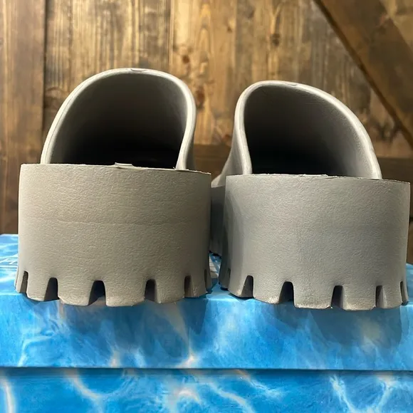 JEFFREY CAMPBELL x FREE PEOPLE Clogge Platform Mules