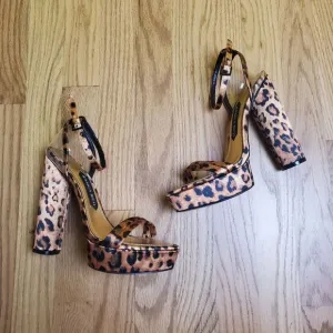 Jessica Rich Leopard Platform Heeled Sandals Size 8