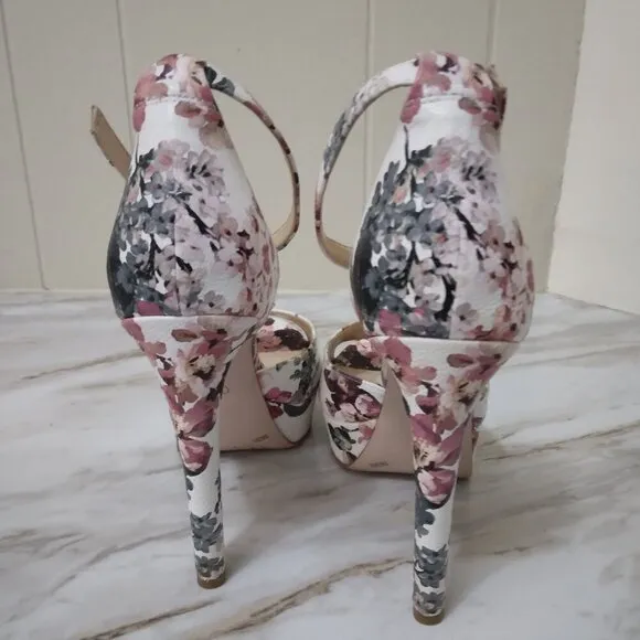 Jessica Simpson | Beeya Ankle Strap Platform Heeled Sandals Shoes Floral | Sz 8M