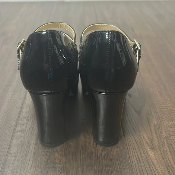 Jessica Simpson Black Patent Leather Mary Jane Shoes sz 7