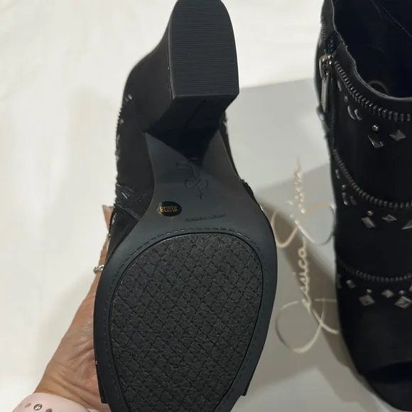 Jessica Simpson Black Studded Ankle Boots size 8M