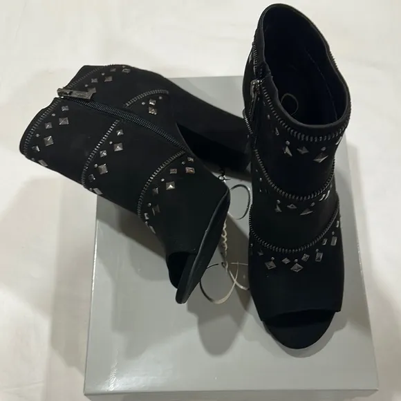 Jessica Simpson Black Studded Ankle Boots size 8M