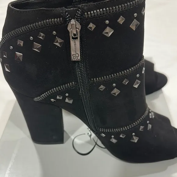 Jessica Simpson Black Studded Ankle Boots size 8M