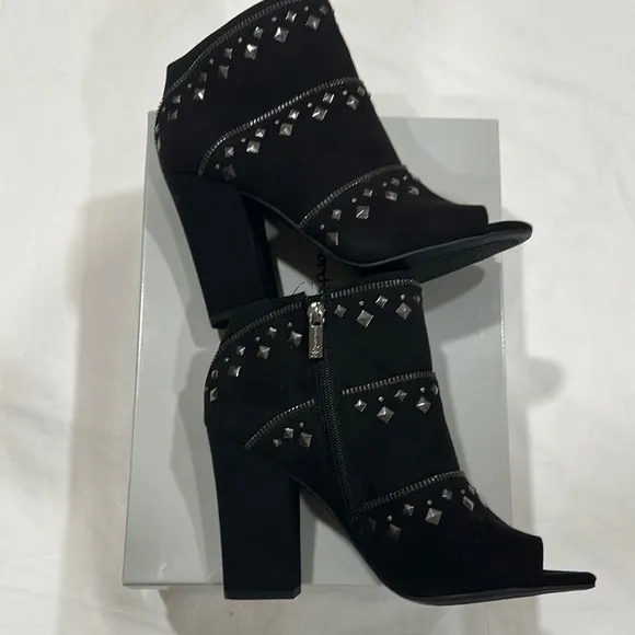 Jessica Simpson Black Studded Ankle Boots size 8M