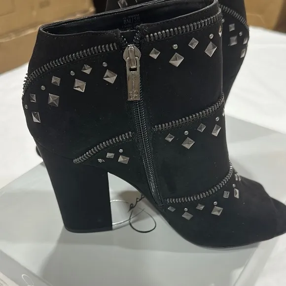Jessica Simpson Black Studded Ankle Boots size 8M