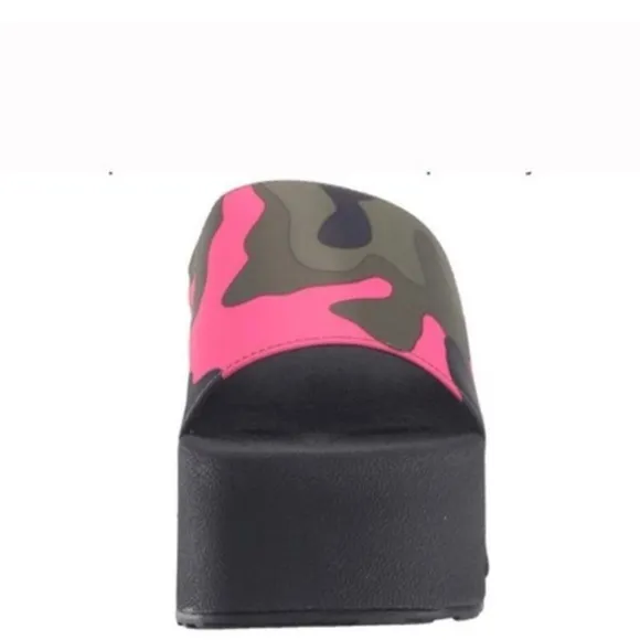 Jessica Simpson Camo Slide Platform Sandals, Size 8 New in Box