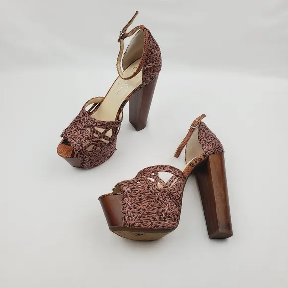 Jessica Simpson JSDessie platform Heel sandals