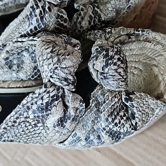 Jimmy Choo Priory Knotted Python Mule platform sandals-39