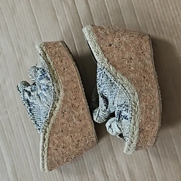 Jimmy Choo Priory Knotted Python Mule platform sandals-39