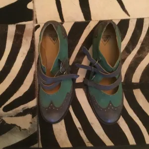 John Fluevog shoes size 12W 10M  New