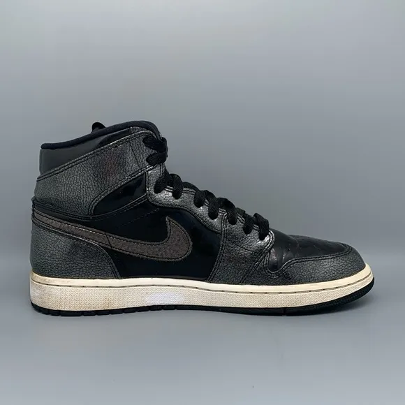 Jordan 1 Retro High Black Patent Basketball Shoes Men’s Sz 9