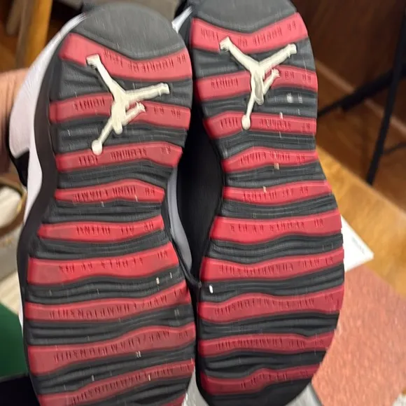 Jordan 10 ( PRICE FIRM)