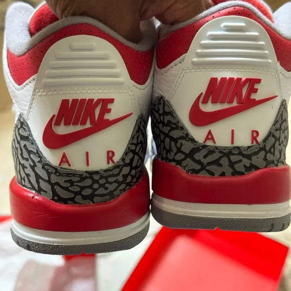 Jordan 3 retro (2022)