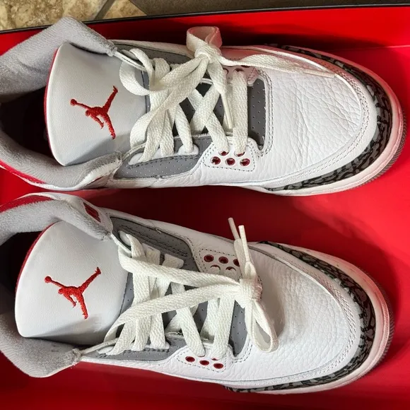 Jordan 3 retro (2022)
