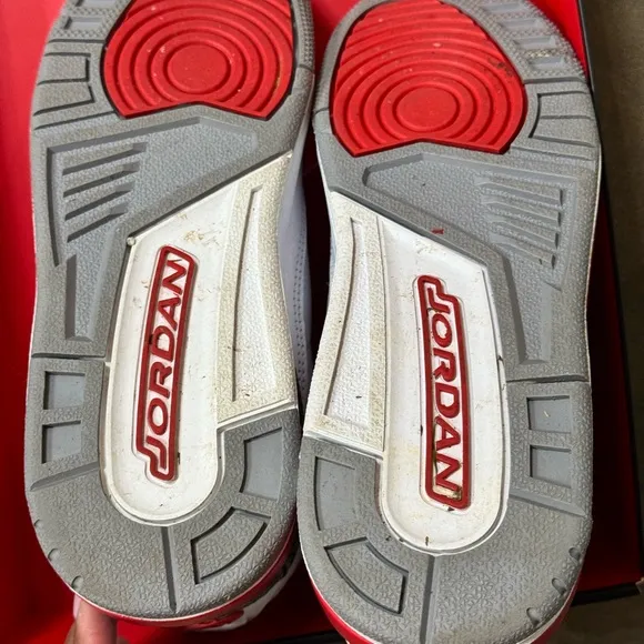 Jordan 3 retro (2022)