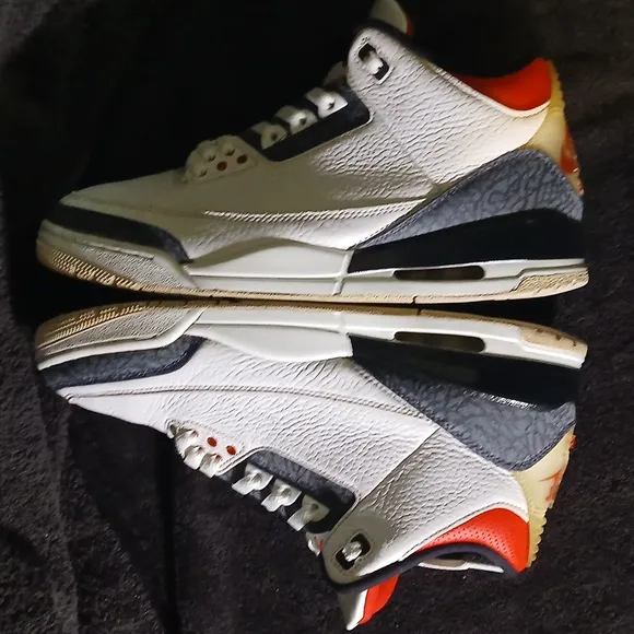 Jordan 3 Retro Denim SE 'FIRE RED' Mens-11   100% Authentic!