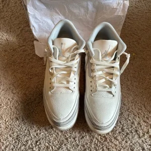 JORDAN 3 RETRO SE CRAFT 'IVORY'