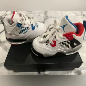 Jordan 4 Retro Beautiful shoes